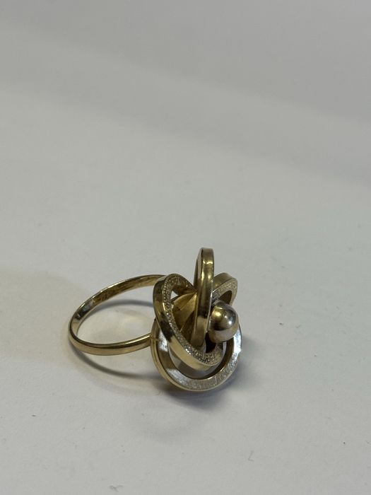 златен дамски пръстен 3.14гр 14к 585