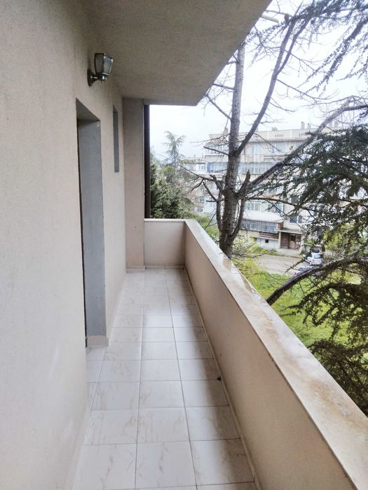 Дава се под наем Многостаен апартамент в Варна, Възраждане 3 - 300 кв.м за 1500 € - Снимка #7