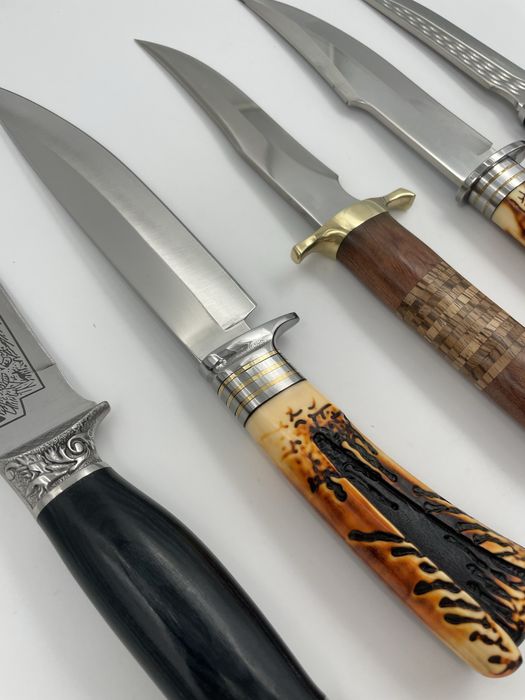 Set 5 cutite de vanatoare! Super pret!