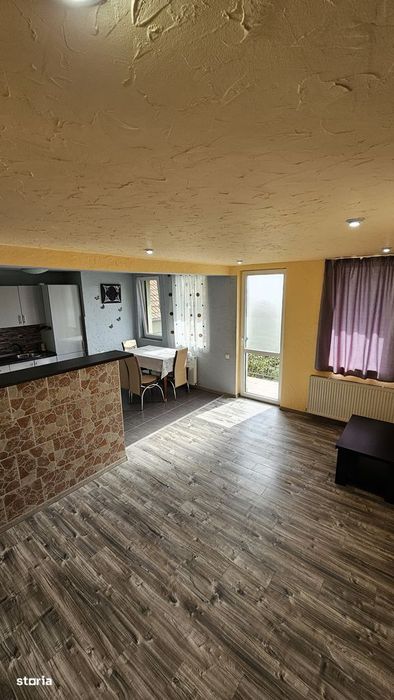 Inchiriez apartament 3 camere Dambul Rotund