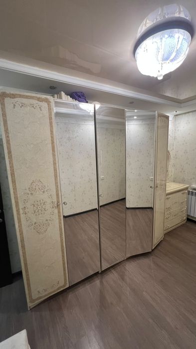 Продаются шкаф, камот