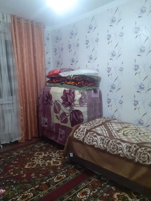 Uy sotiladi Zangiota Tuman 21-dom 4 qavat domning 3-etaji 3 xonali uy