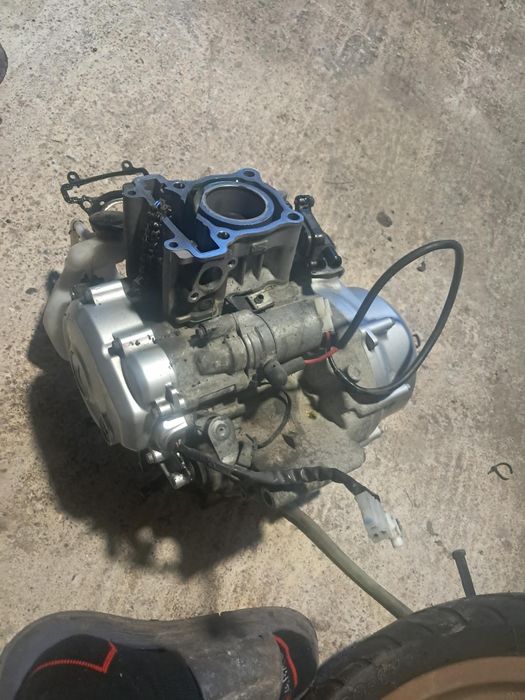 Vând piese stare buna