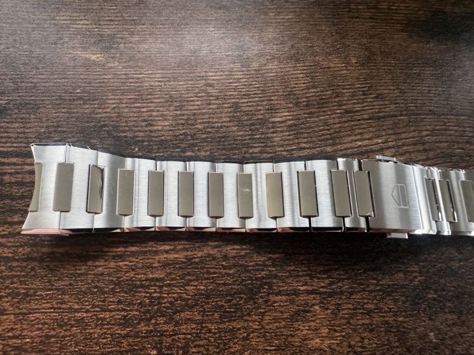 Tag Heuer  Connected E4 Bracelet
