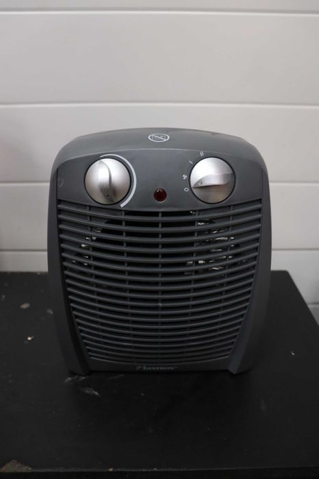 Вентилаторна печка Bestron с 2 нива на мощност, до 20кв, 2000W