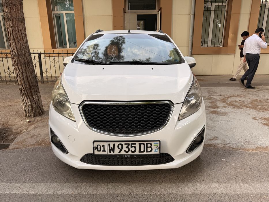 Chevrolet spark 2015 MT arenda