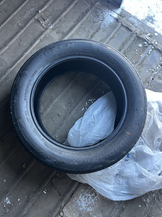 Продам резину 235/55/19