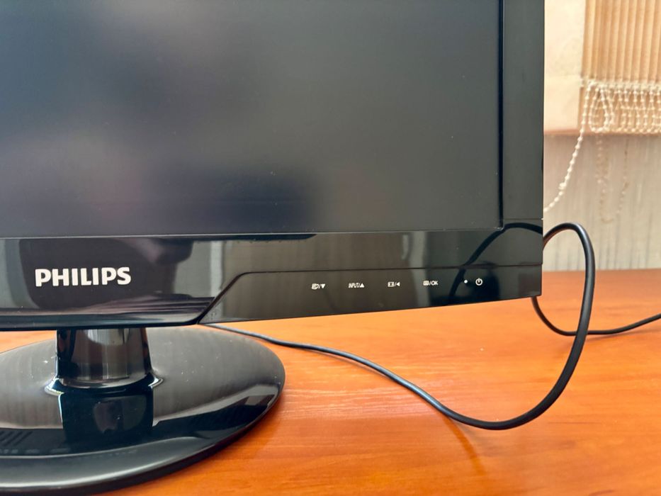 монитор Philips 191EL2