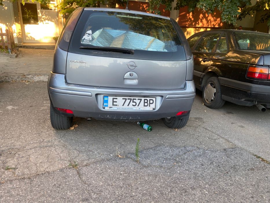 Продавам опел корса