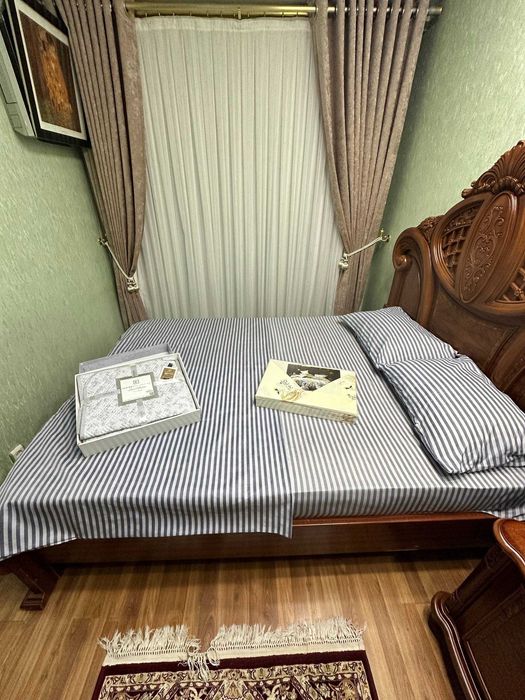 Мирабадский район
Продается квартира. 3/3/4 - 78 кв2 метро. Ойбек