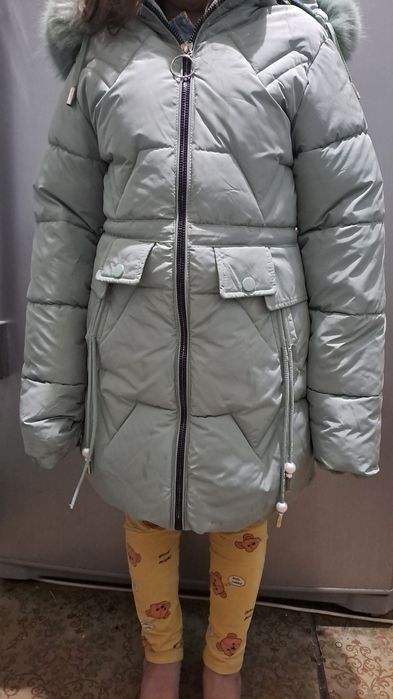 Продам детские куртки