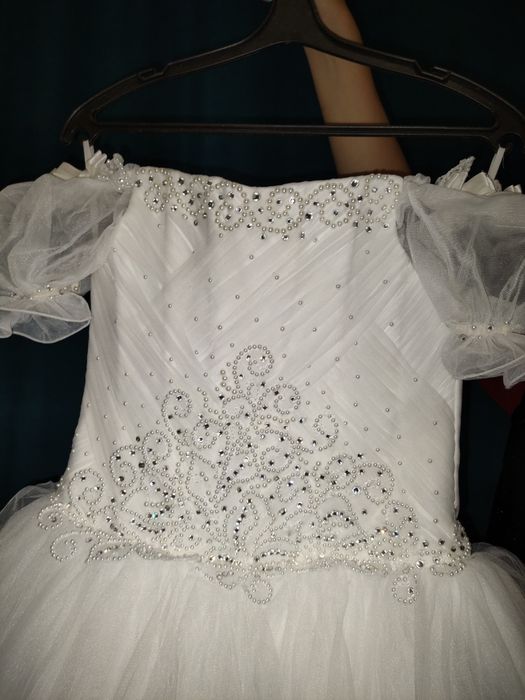 Бальное платье на праздники