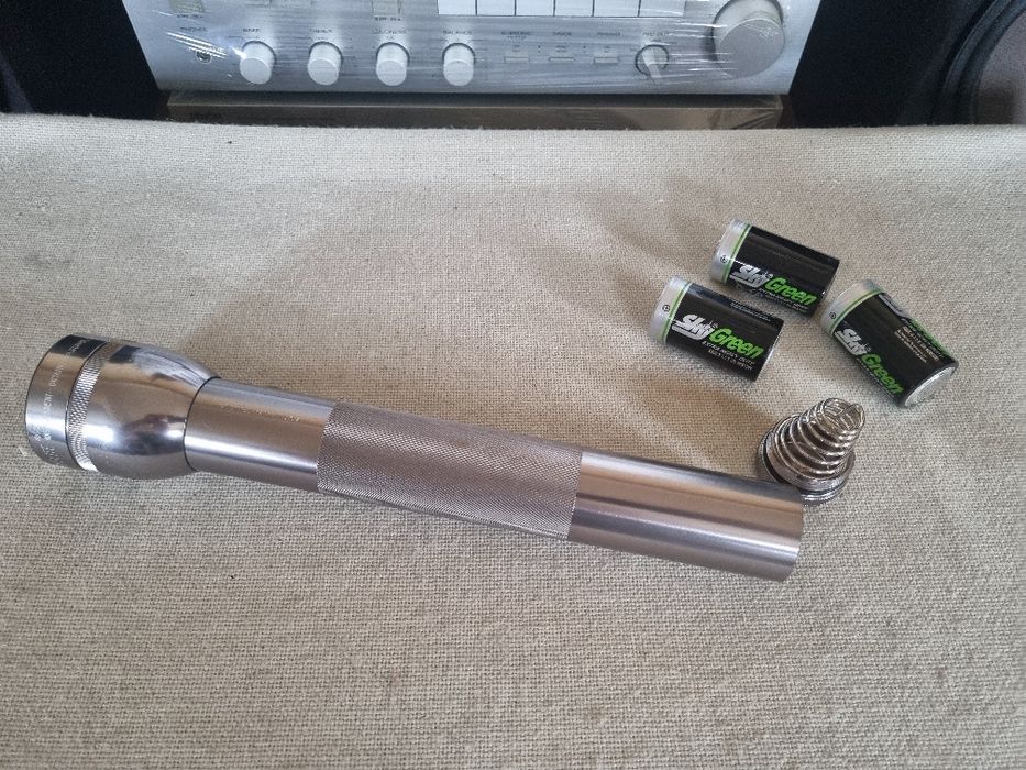 Lanterna Maglite USA. Perfect functionala.