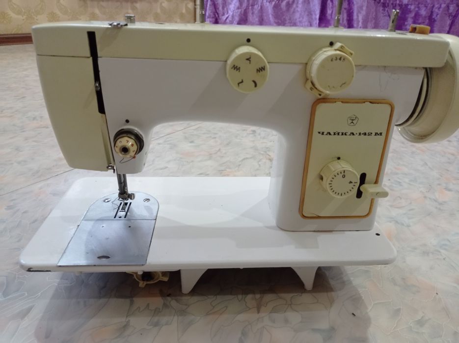 Продается швейная машинка