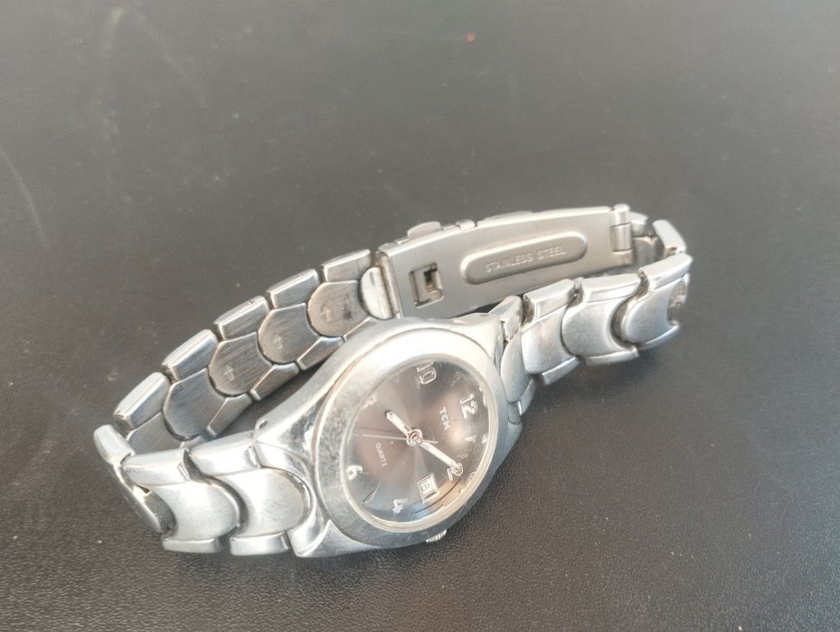 Ръчен кварцов часовник Tcm