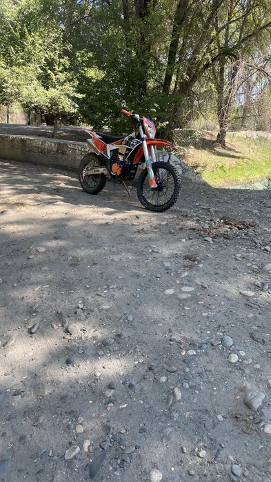 Продам эндуро мотоцикл