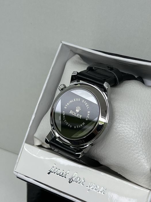 Мужской наручный часы