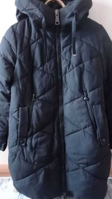 Продам куртку женскую зима.