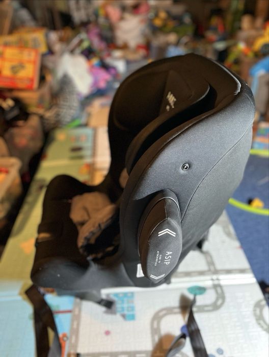 Scaun auto copil AxKid  - prindere in centura