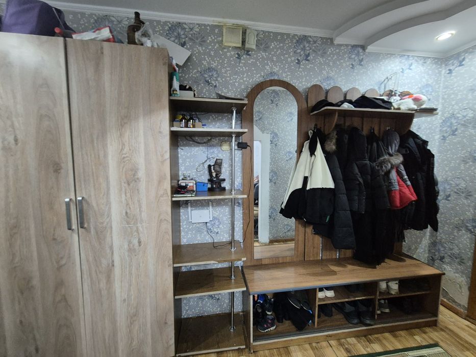 Продам  прихожку 20000