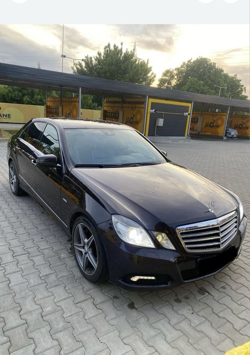 MERCEDES-BENZ E-Class 2009