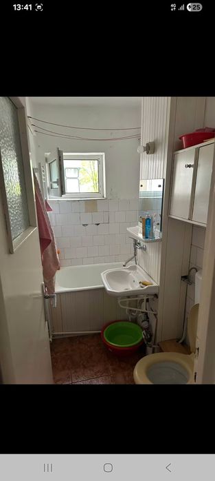 Inchiriez apartment 2 camere regime hotelier