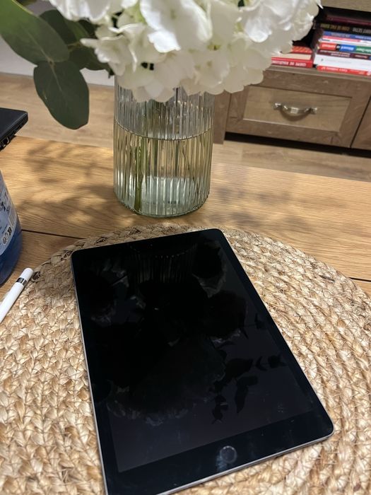 Vând iPad Pro 9.7” – 128 GB