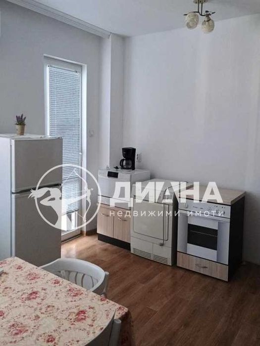 Продава се Тристаен апартамент в Пловдив, Каменица 1 - 94 кв.м за 1692 €/кв.м - Снимка #2