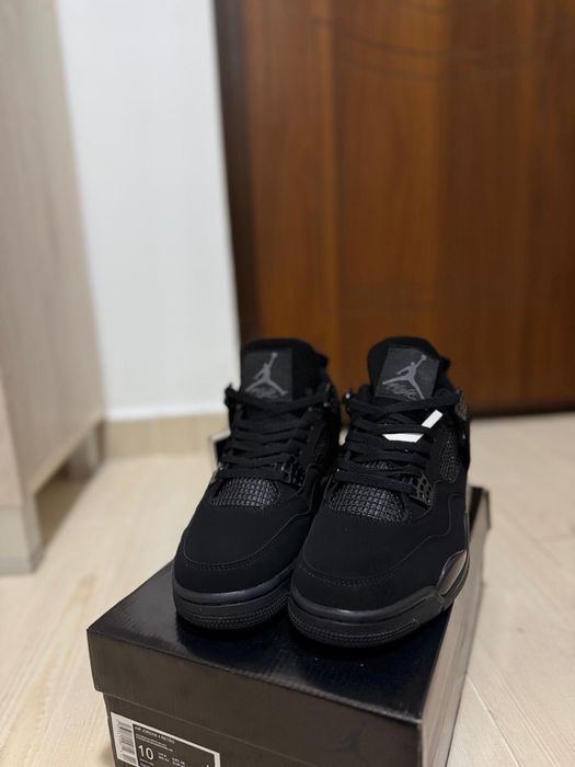 Jordan 4 Blackcat