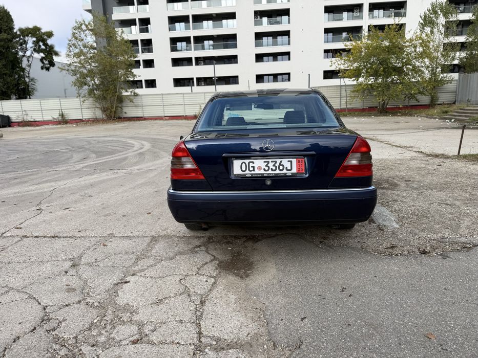 MERCEDES-BENZ C-Class 0 — imagine 4