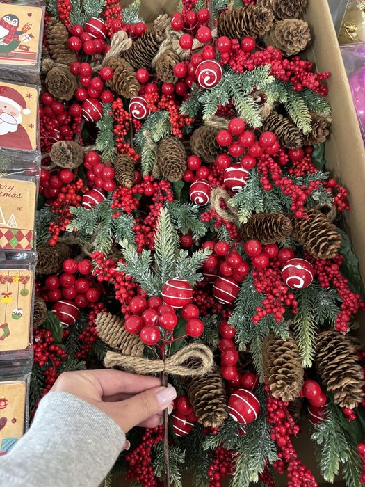 Еловые Ветки для декора