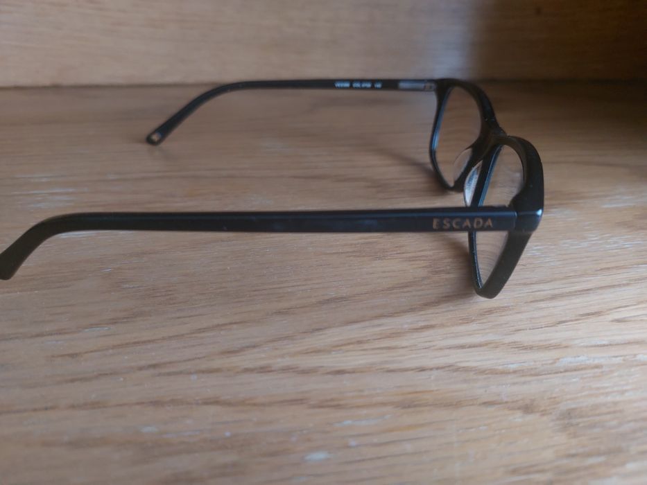 Vând rame ochelari Escada