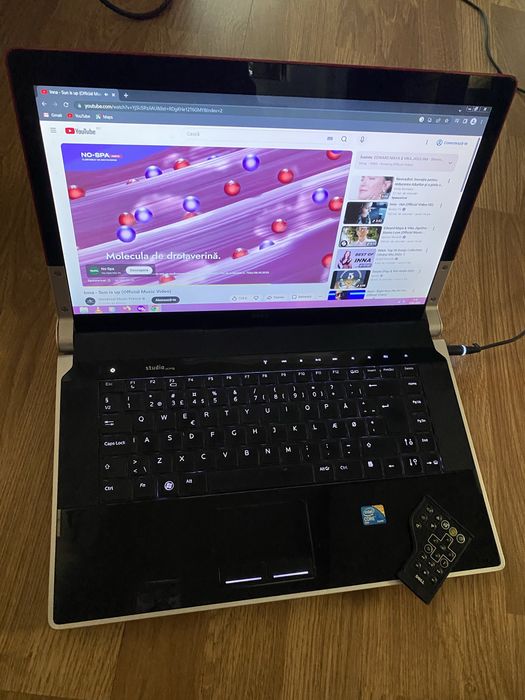 Laptop Dell cu telecomandă,Tastatură luminată,Display 15,6 inch led,6gb ram ddr3,500gb memorie.Trimit prin curier.