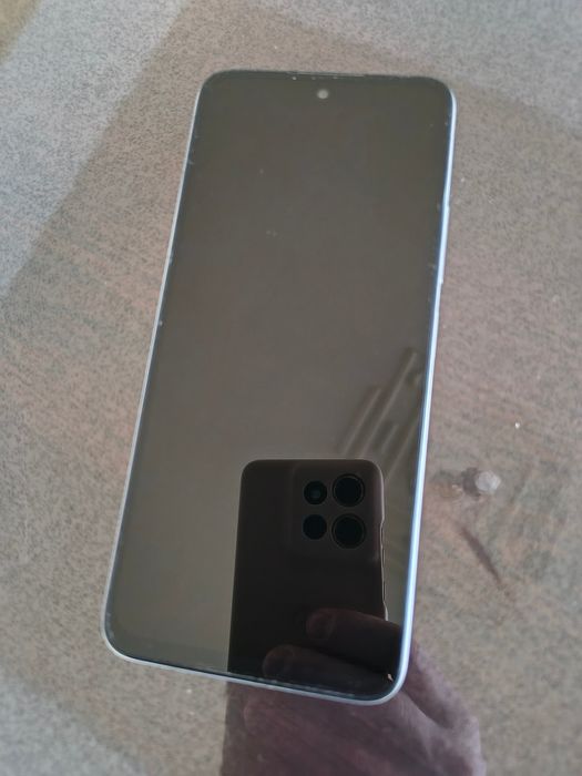 Телефон Xiaomi Redmi 12