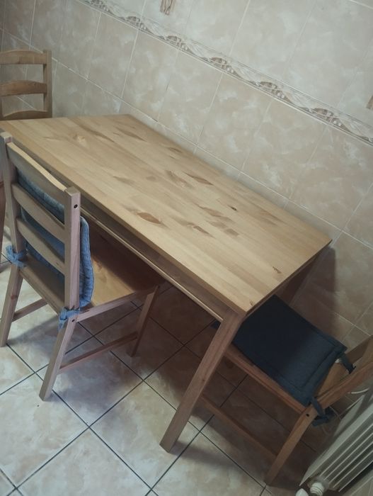 Обеденная группа стол и стулья Икеа