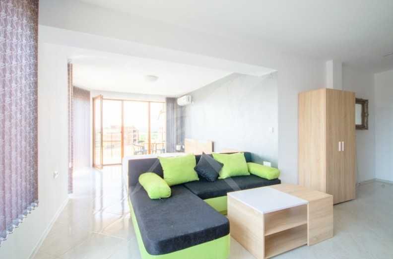 Продава се Хотел в Приморско - 715 кв.м за 826 €/кв.м - Снимка #1