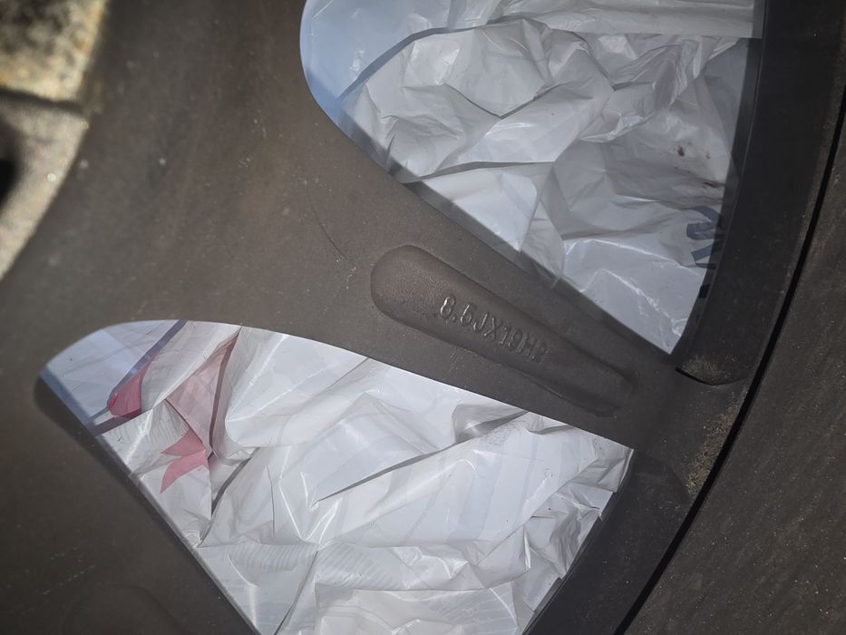 Продавам комплект Deutsche Alurad GmbH (немски алуминиеви джанти) с гу