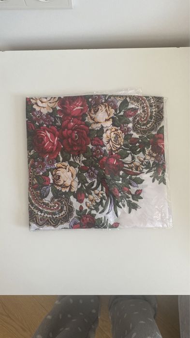 Платки и шарфики 3000