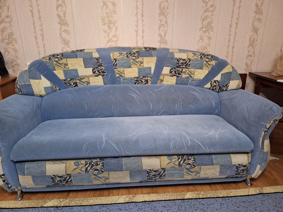 Продам диван б/у