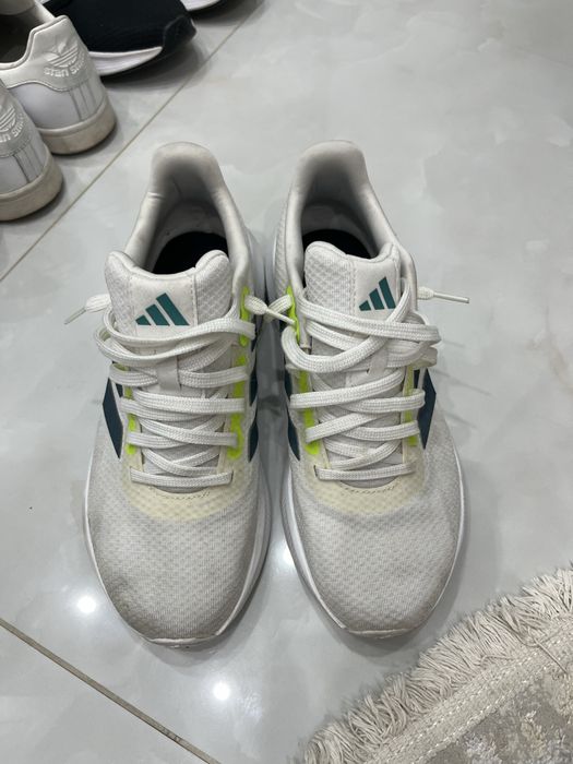 adidas оригинал