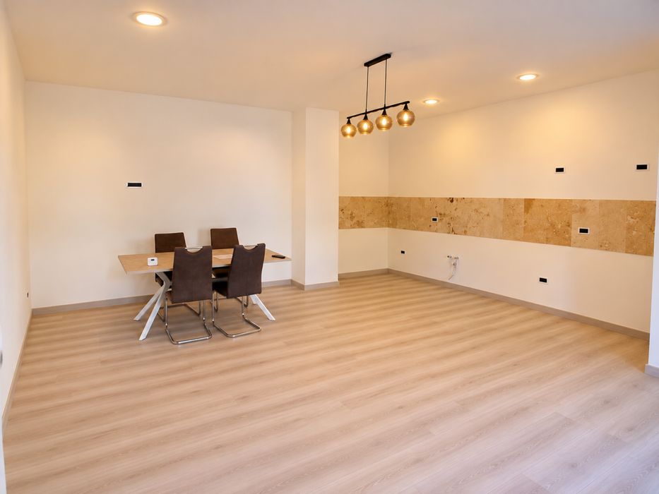 DE VÂNZARE – Apartament ULTRACENTRAL ARAD  159 MP 136.000 € Renovat Integral