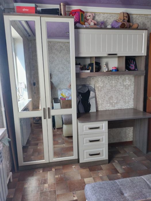 Продам шкаф в хорошем состоянии.