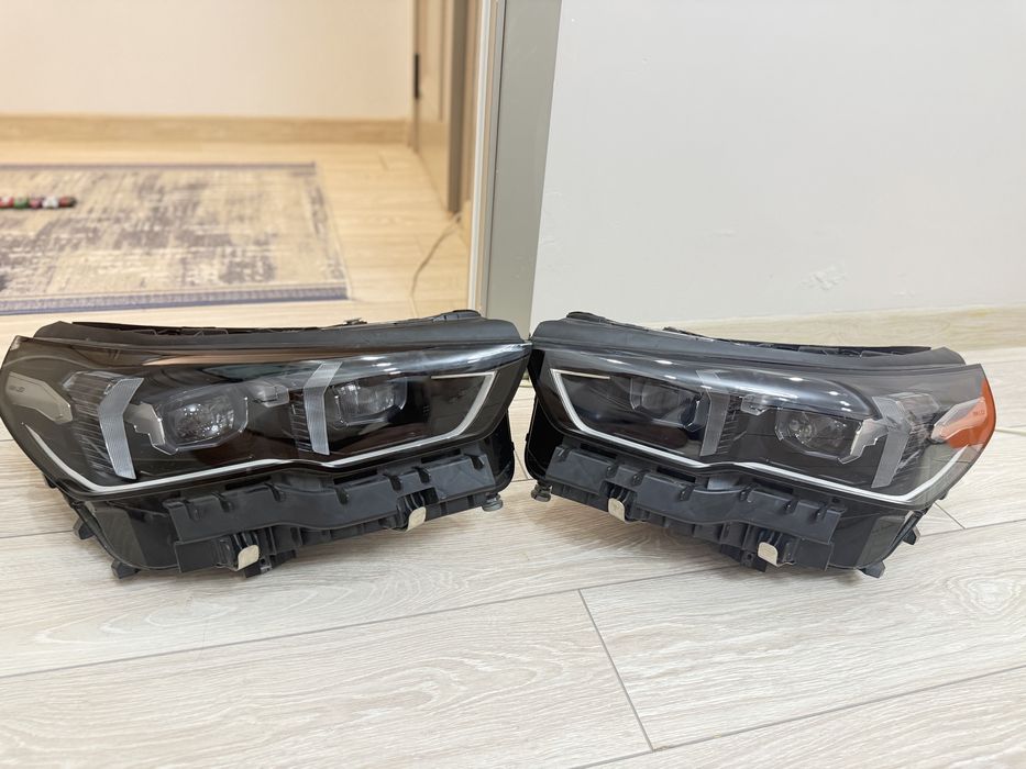 Фары,оригинал с блоками Bmw G60 без ремонта