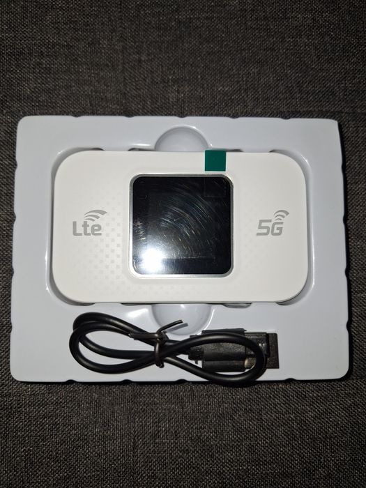 Mobile router MF680 nou