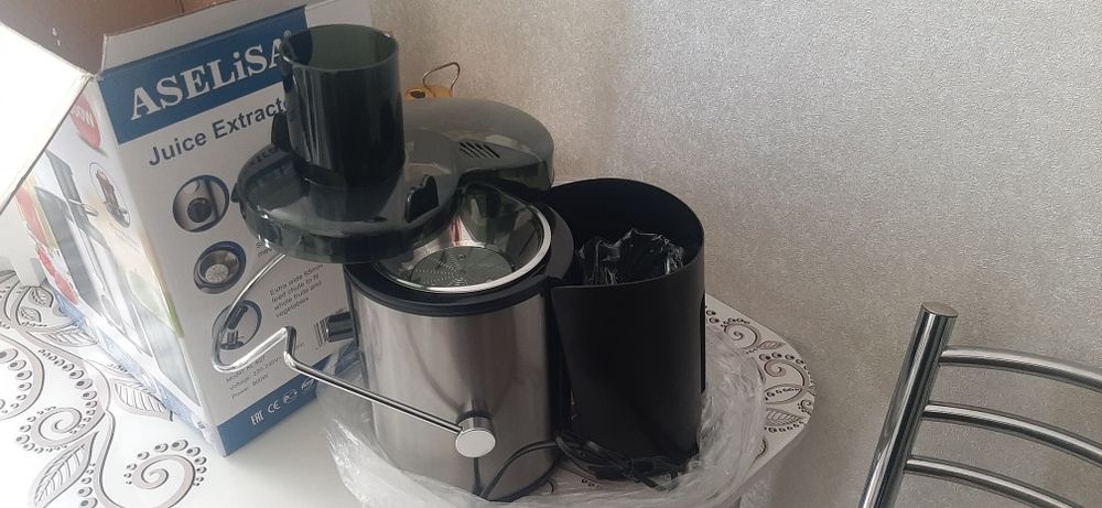 Продам Соковыжималку