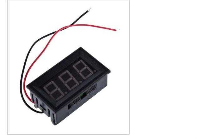 Автомобилен волтметър цифров