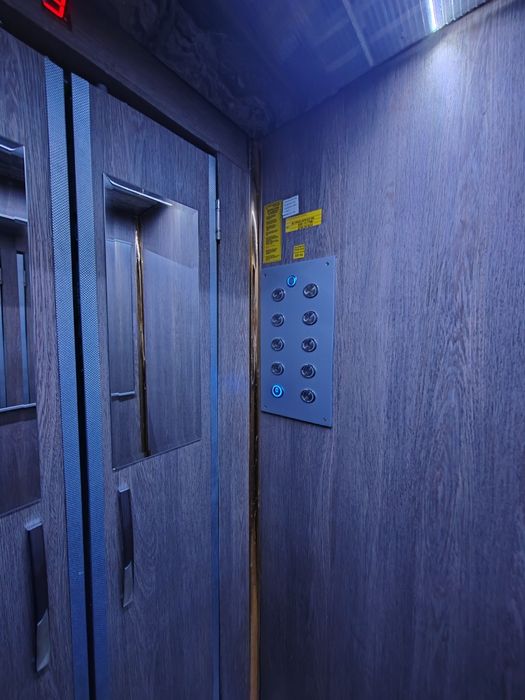 Proprietar vand garsoniera în Lapus - etaj intermediar