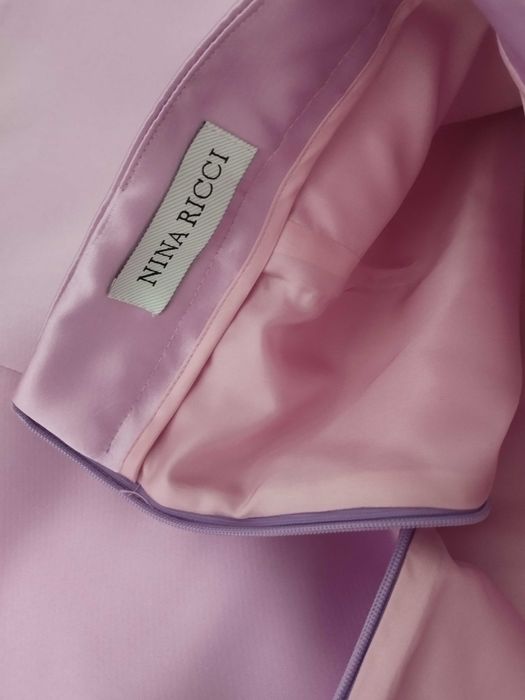 Здравейте, предлагам пола на Nina Ricci FR/40/ L