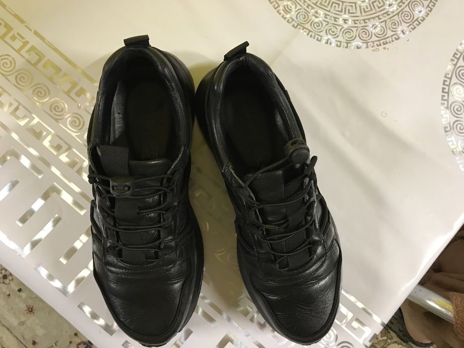 Кожанные кроссы 42 размер