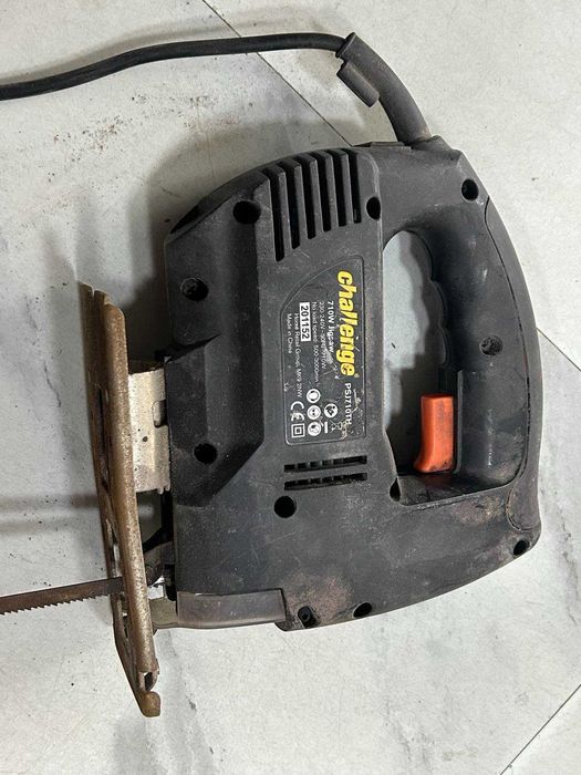 Прободен трион Challenge 710W